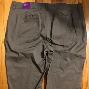 Lane Bryant size 20 gray pedal crop pants